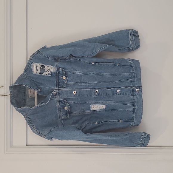 Love Tree Denim Ripped Jacket - Picture 3 of 9